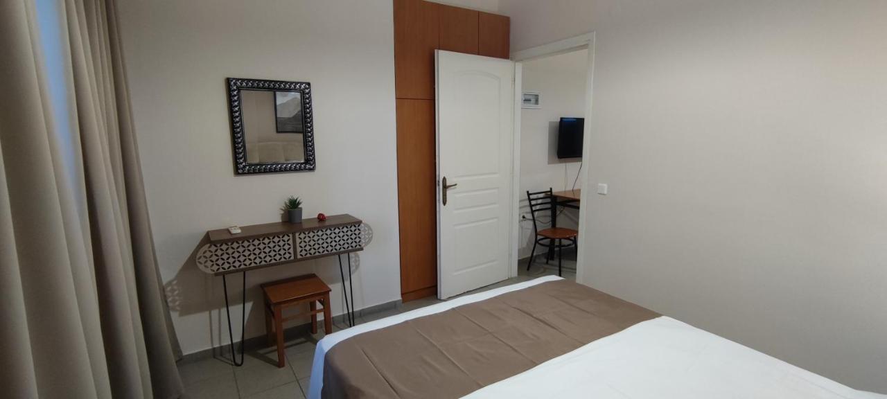 Alexandra'S Glifa Apartments Zewnętrze zdjęcie